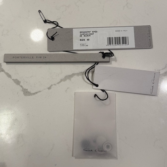 Women's RICK OWENS Porterville Turtle Down Jacket - Picture 3 of 3